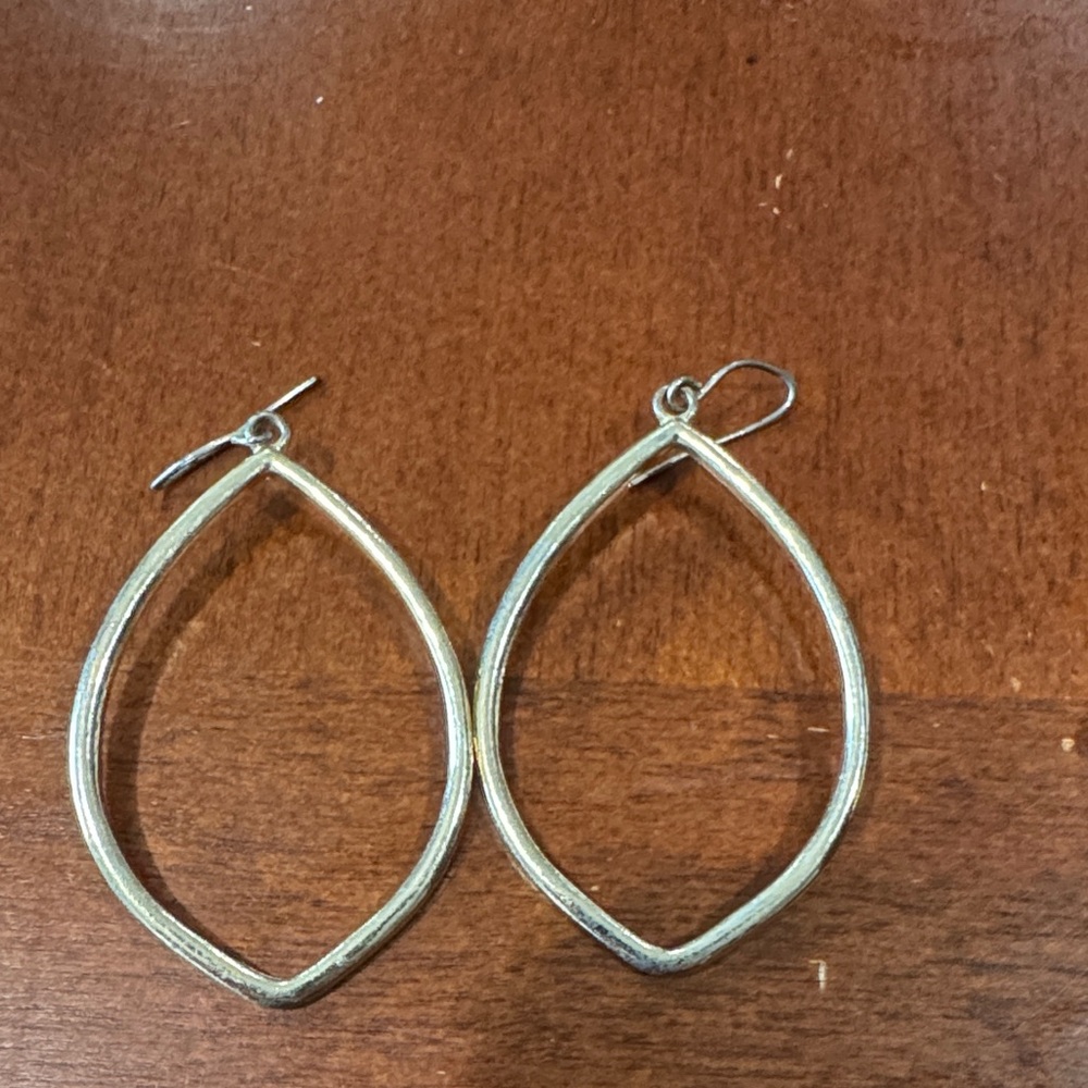 Geometric Gold Hoop Earrings Set - Picture 2 of 4